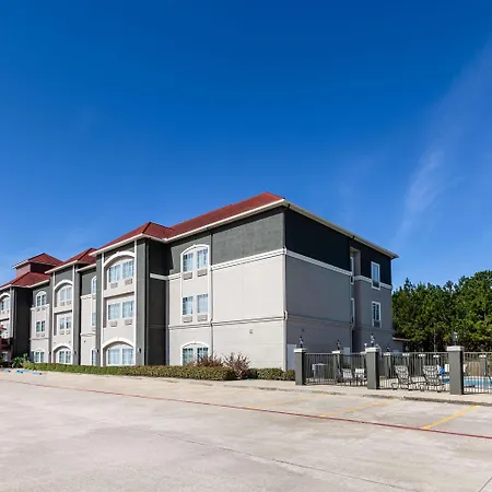 La Quinta By Wyndham Lumberton Hotel